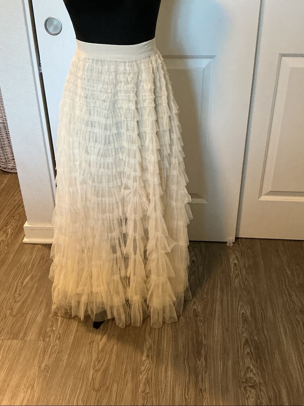 Tiered Tulle Maxi Skirt - Ivory s